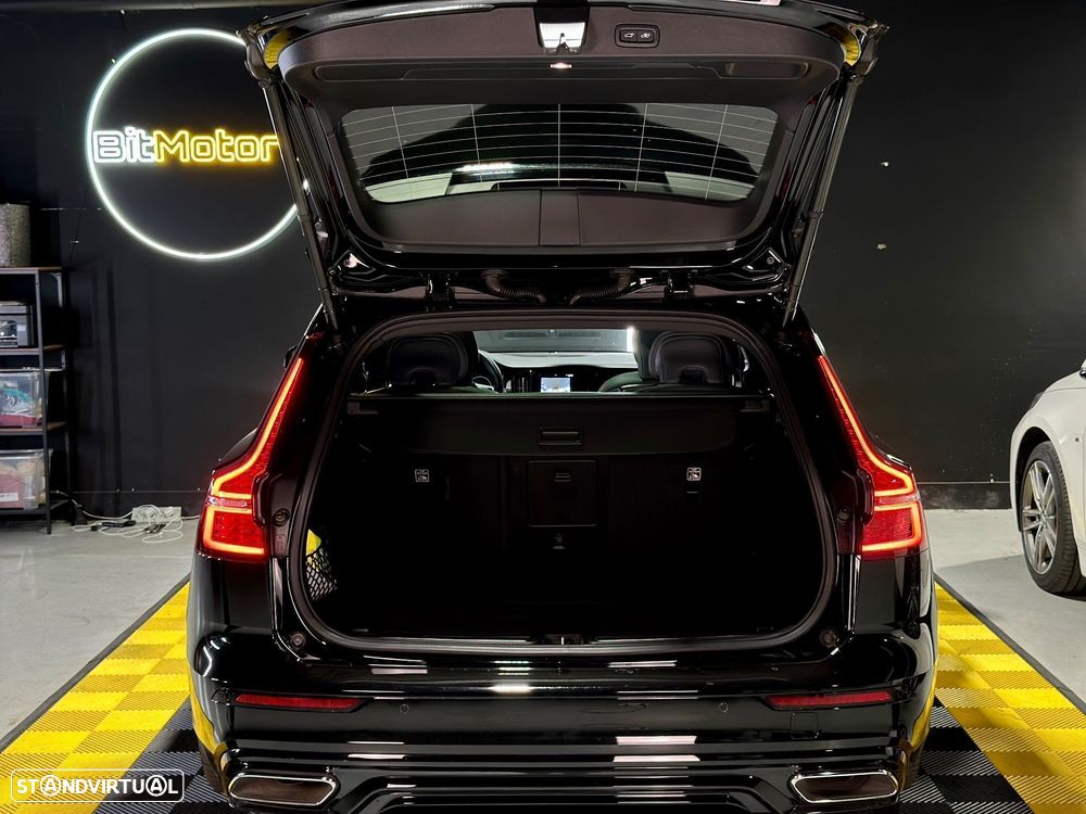 Volvo V60 2.0 T6 AWD TE R-Design - 21
