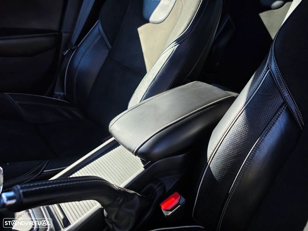 Volvo V40 1.6 D2 R-Design - 8