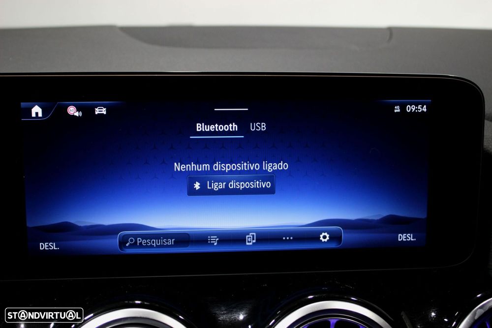 Mercedes-Benz GLA 180 d AMG Line - 30