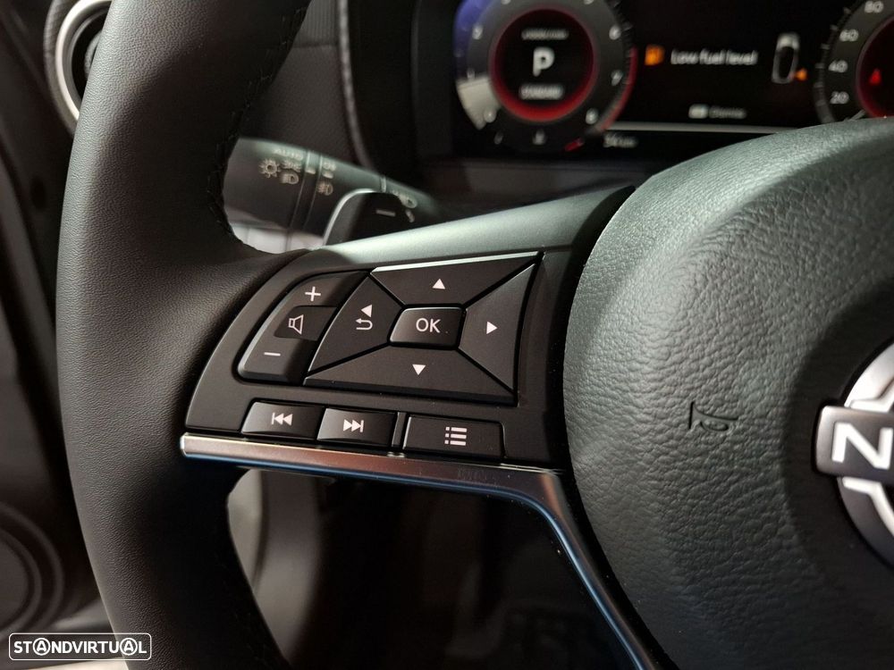 Nissan Juke 1.0 DIG-T N-Connecta Two Tone DCT - 16