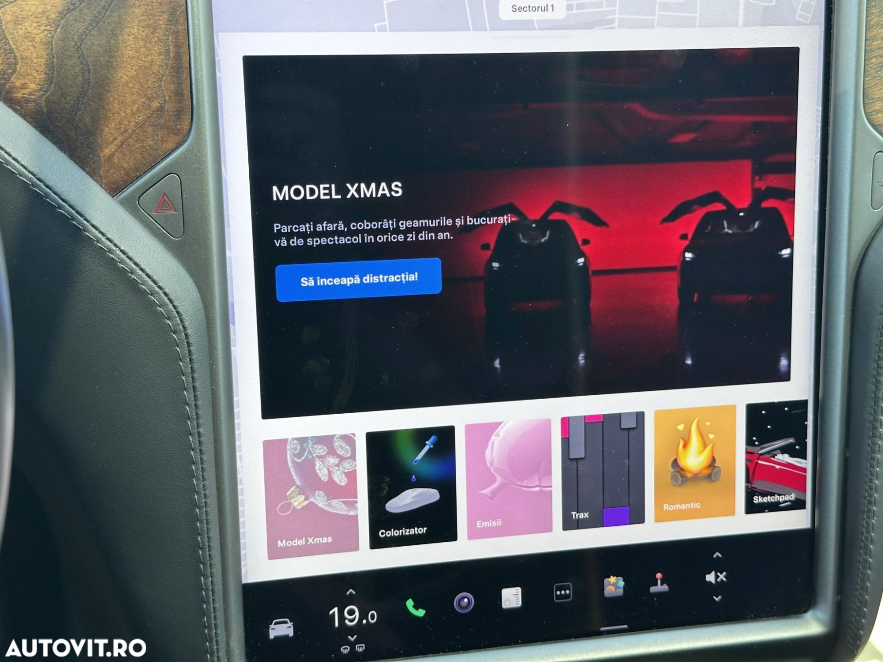 Tesla Model X - 30