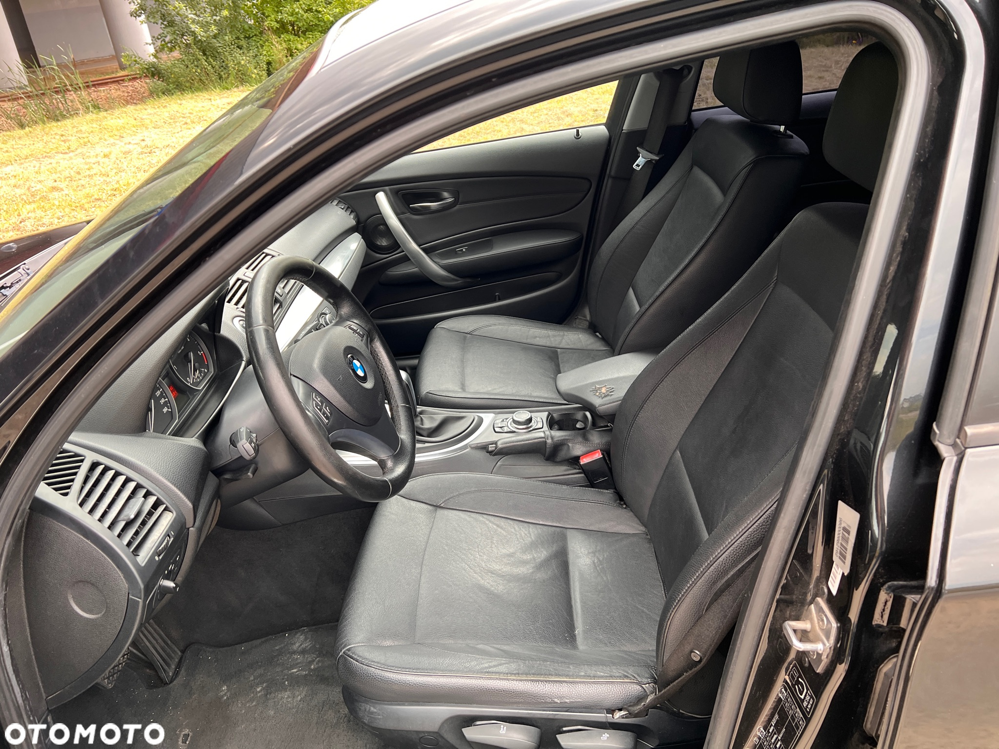 BMW Seria 1 123d DPF - 20