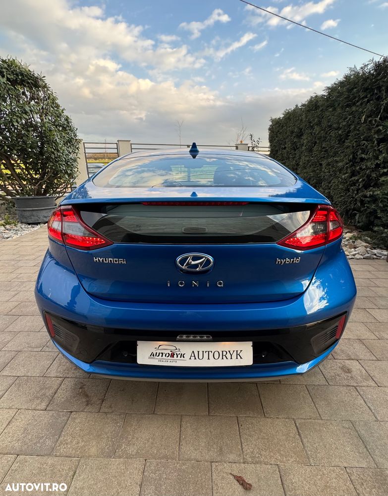 Hyundai IONIQ - 4