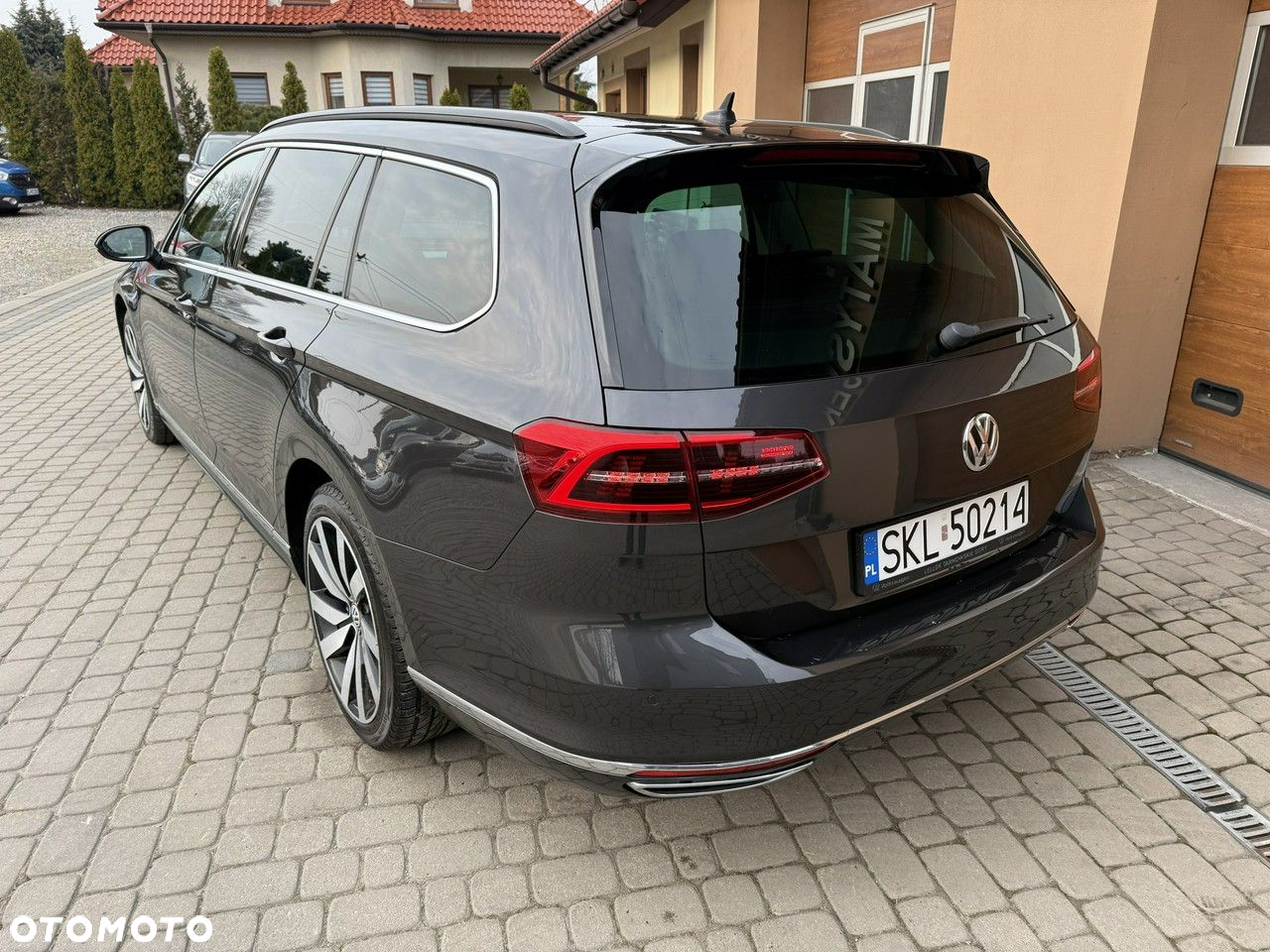 Volkswagen Passat Variant 1.6 TDI SCR DSG Comfortline - 8