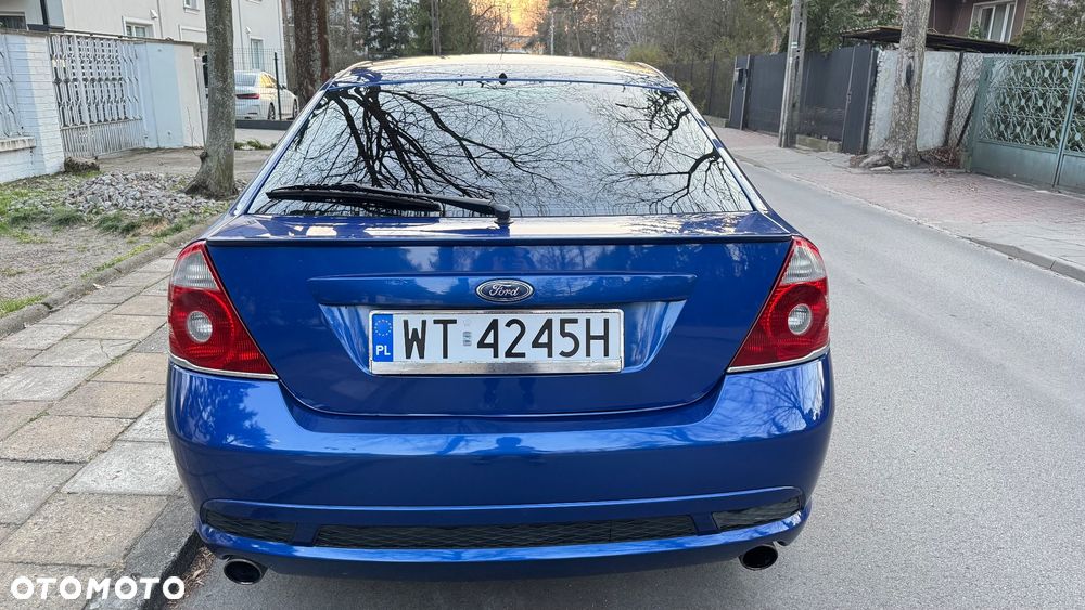 Ford Mondeo V6 ST 220 - 2