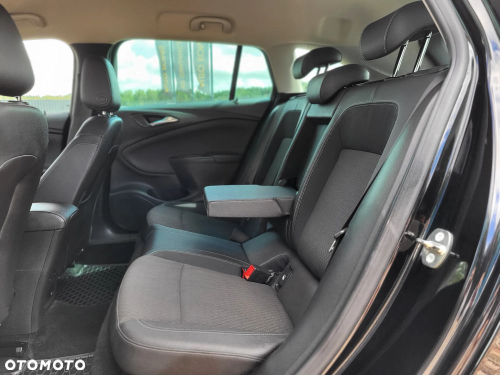 Opel Astra 1.6 CDTI Elite S&S - 21