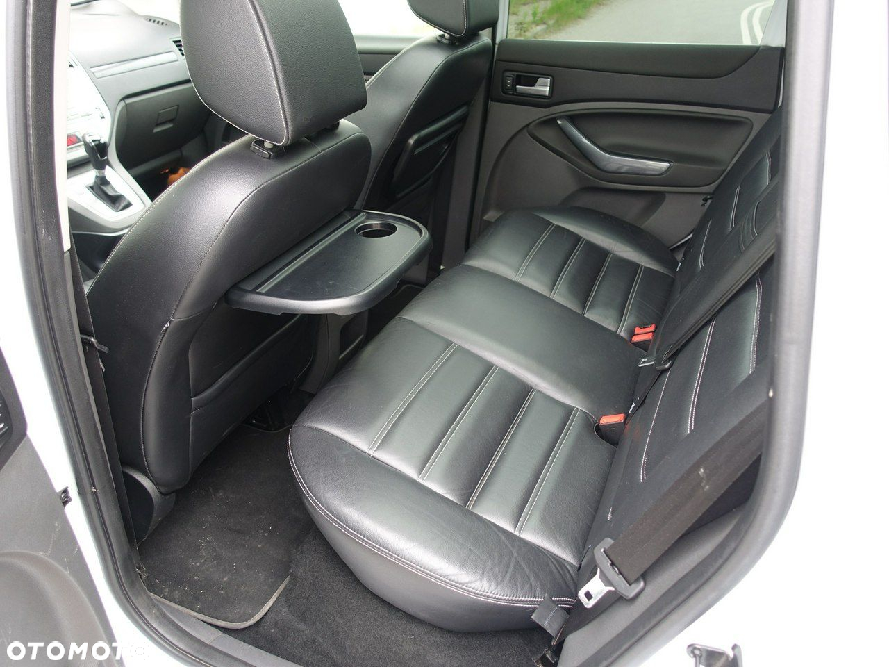 Ford Kuga - 16