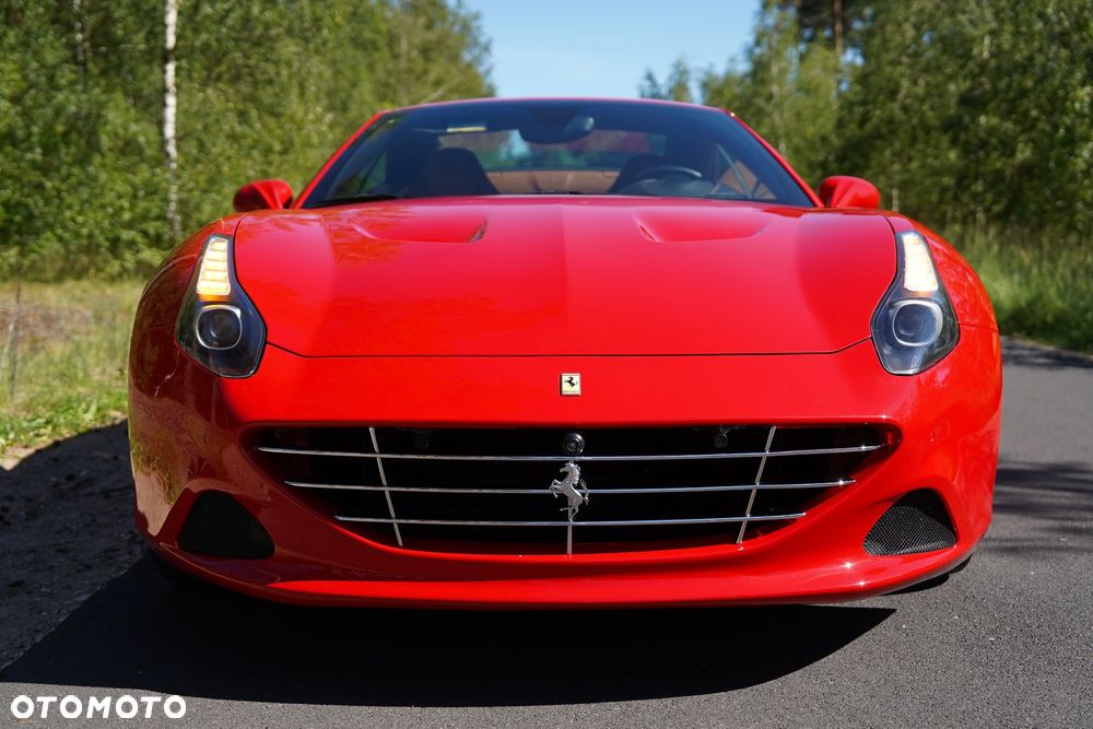Ferrari California T - 32
