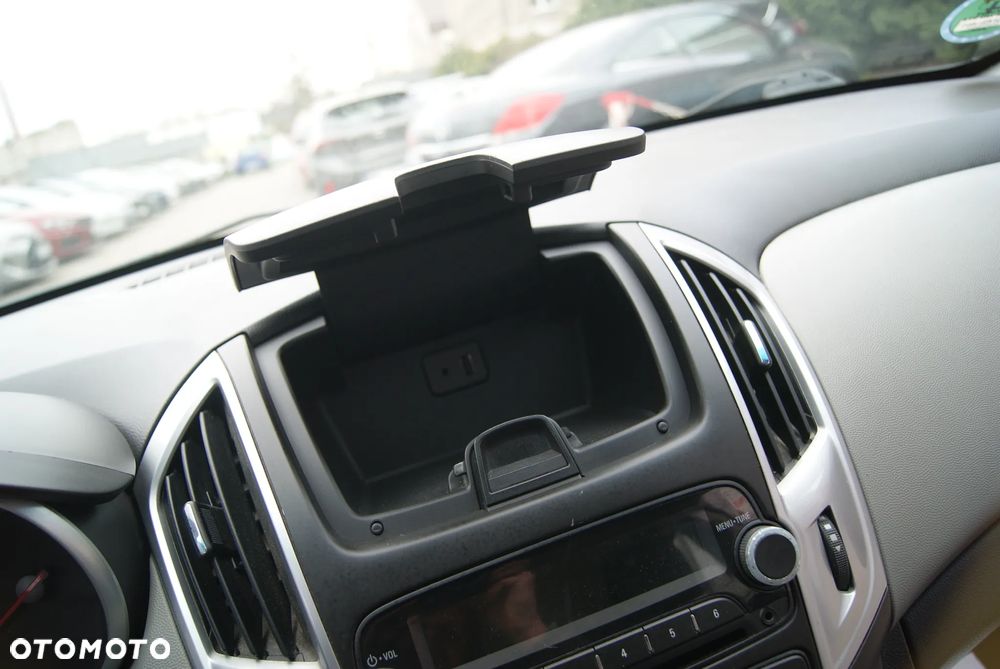 Chevrolet Cruze 1.6 LS - 22