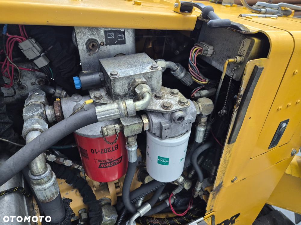 Vermeer D16X20A NAVIGATOR / WIERTNICA HORYZONTALNA / SYSTEM PŁUCZKOWY / SERWISOWANY / SILNIK PERKINS / STAN BARDZO DOBRY / PRZEWIERTY STEROWANE /  MOŻLIWOŚĆ TRANSPORTU - 35