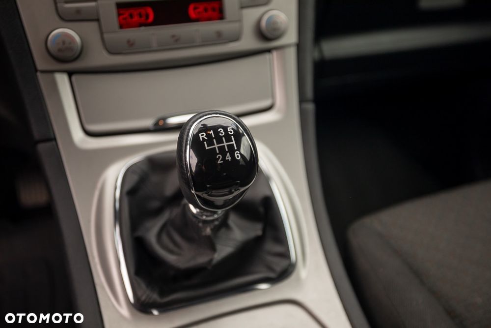 Ford Galaxy 2.0 TDCi DPF Ghia - 22