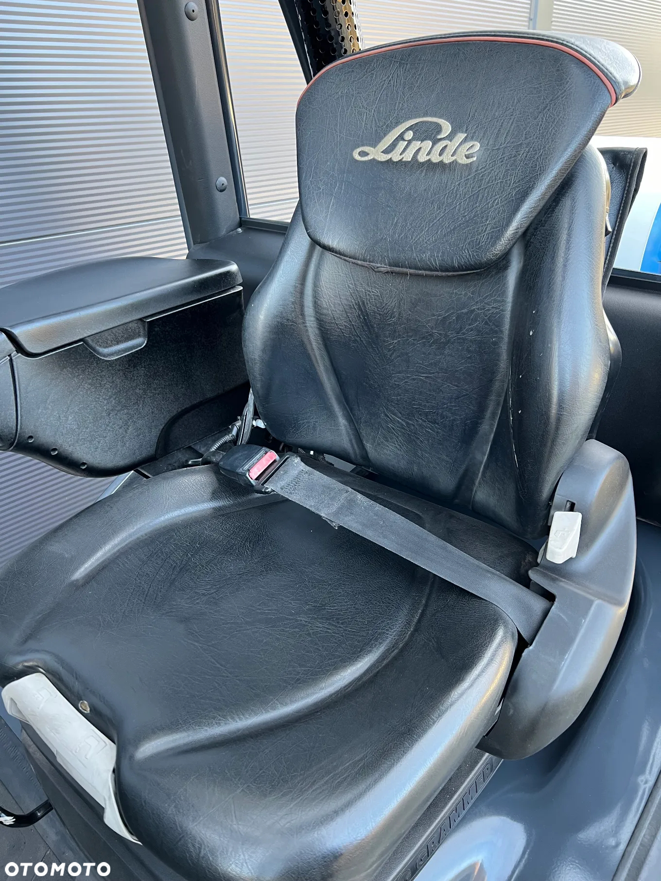 Linde H25T-02 - 8