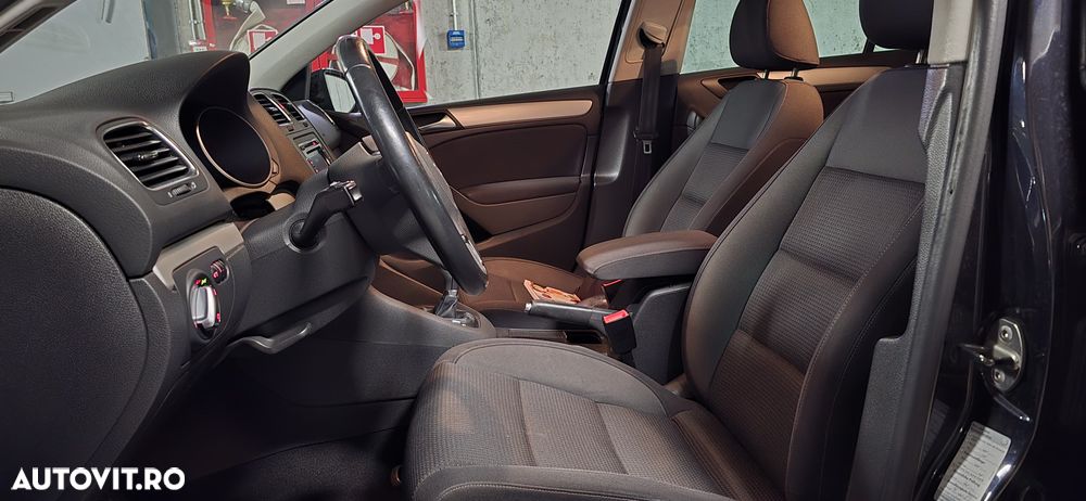 Volkswagen Golf 1.6 TDI BlueMotion Technology DPF Comfortline DSG - 7