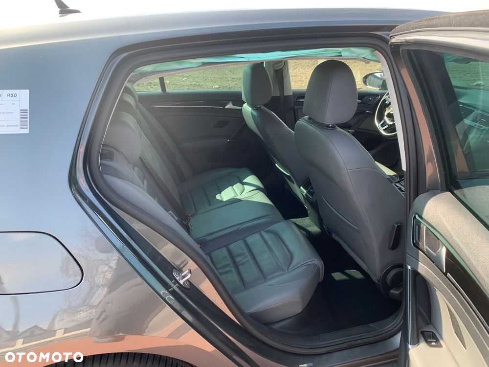 Volkswagen Golf 1.4 TSI BMT Comfortline DSG - 29