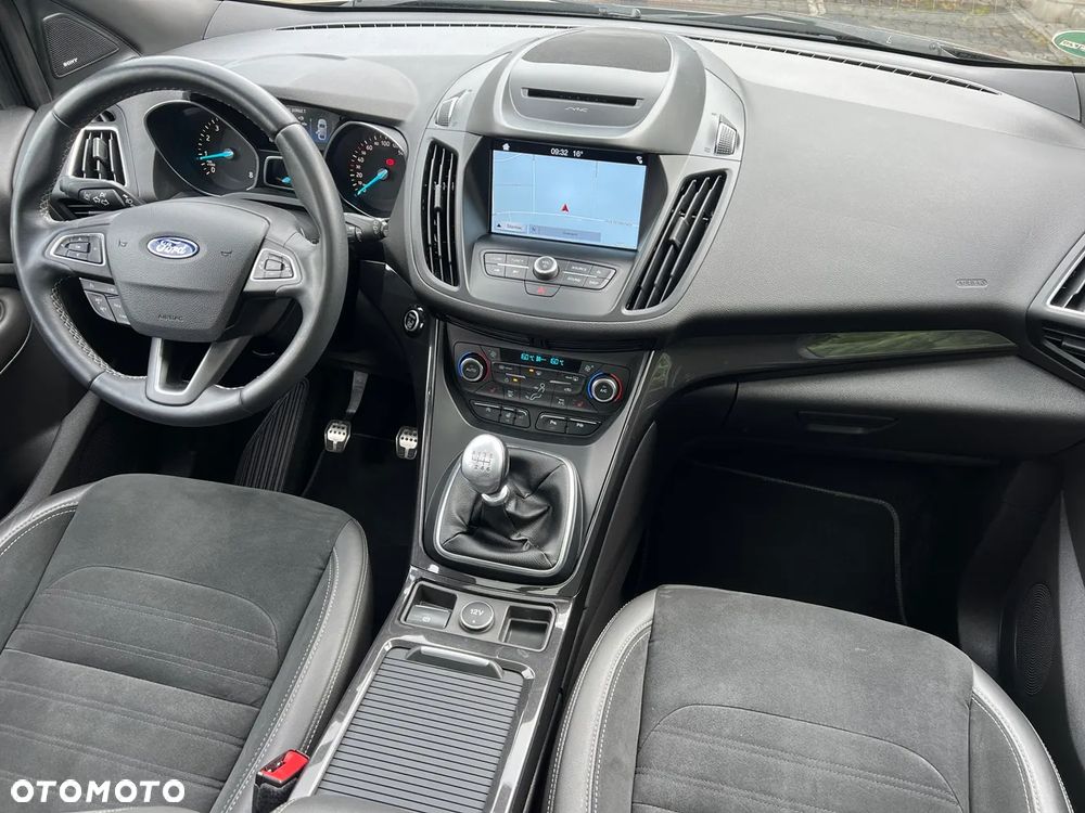 Ford Kuga 1.5 EcoBoost FWD ST-Line ASS - 21