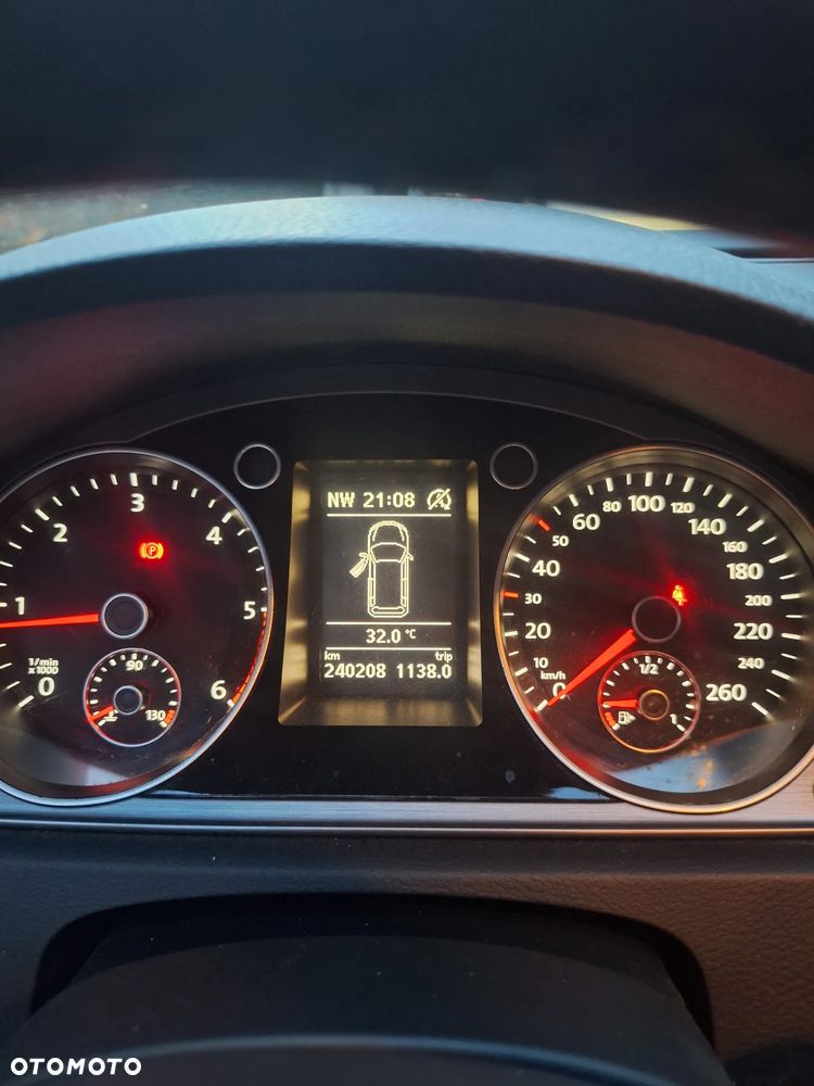Volkswagen Passat Variant 2.0 TDI BlueMotion Technology Comfortline - 4