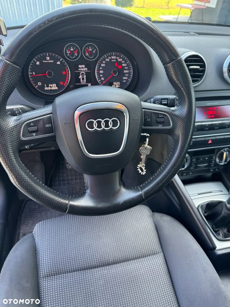 Audi A3 Sportback 1.6 TDI Ambition - 11