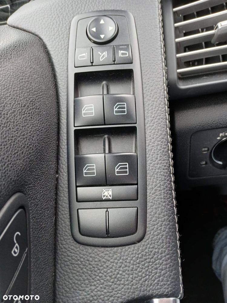 Mercedes-Benz Klasa R 350 CDI 4-Matic - 33
