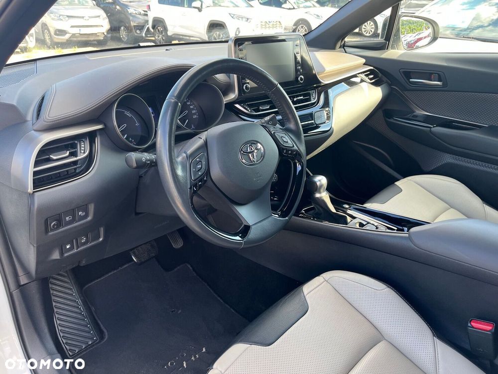 Toyota C-HR 2.0 Hybrid Executive - 4