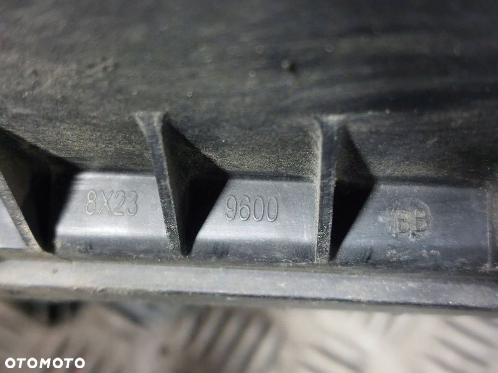 OBUDOWA FILTRA POWIETRZA JAGUAR XF X250 5.0 8X23-9600-AB 7G9N-12B579-AB - 5