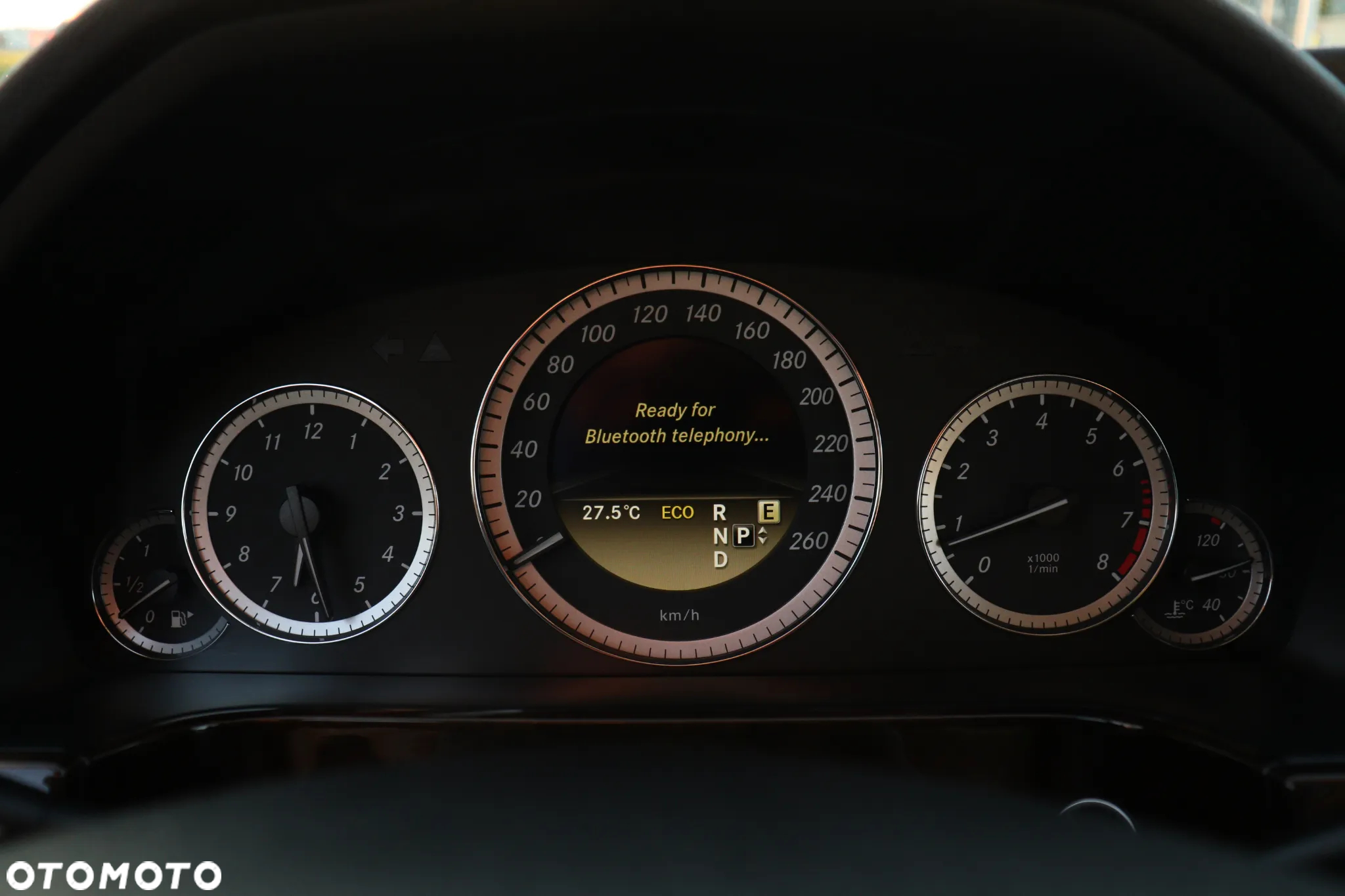 Mercedes-Benz Klasa E 200 CGI BlueEFFICIENCY 7G-TRONIC - 25