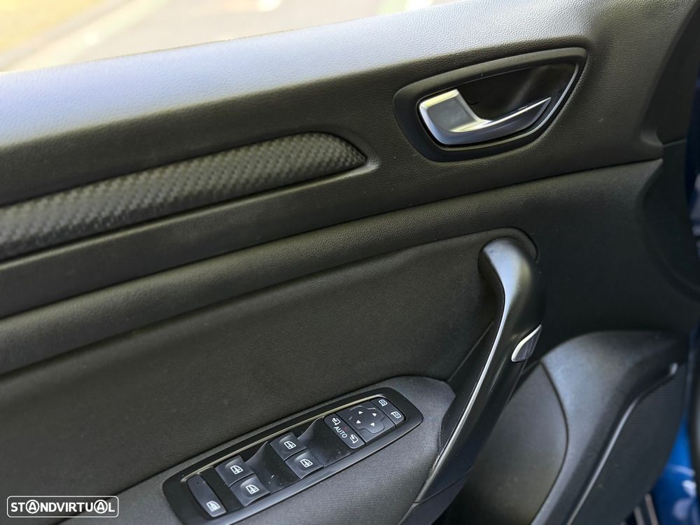 Renault Mégane BLUE dCi 115 EDC LIMITED - 10