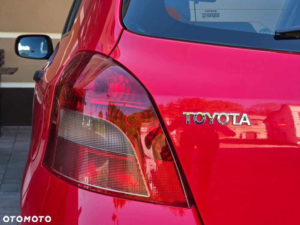 Toyota Yaris 1.3 VVT-i Sol - 36