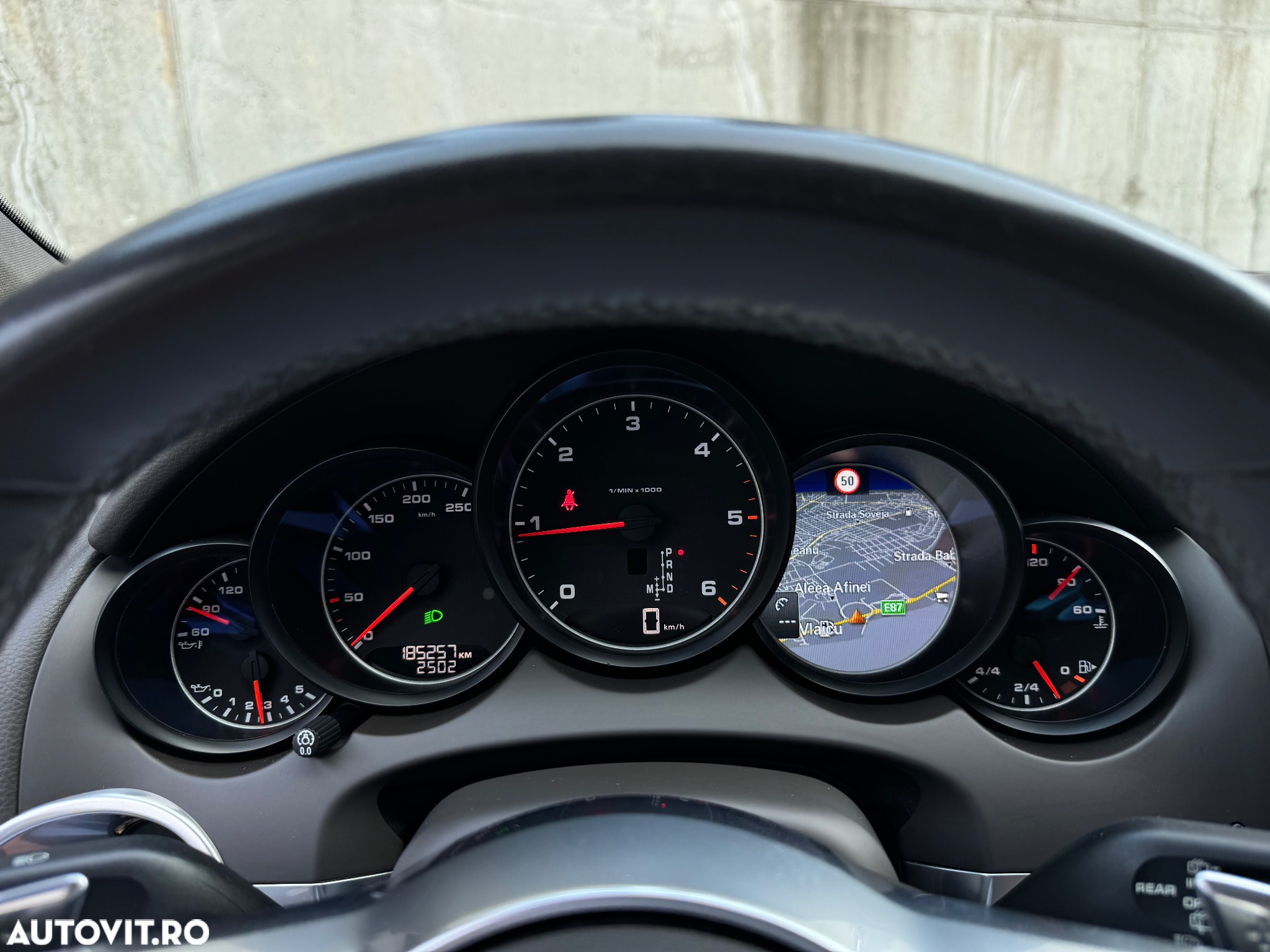 Porsche Cayenne Diesel Platinum Edition - 24