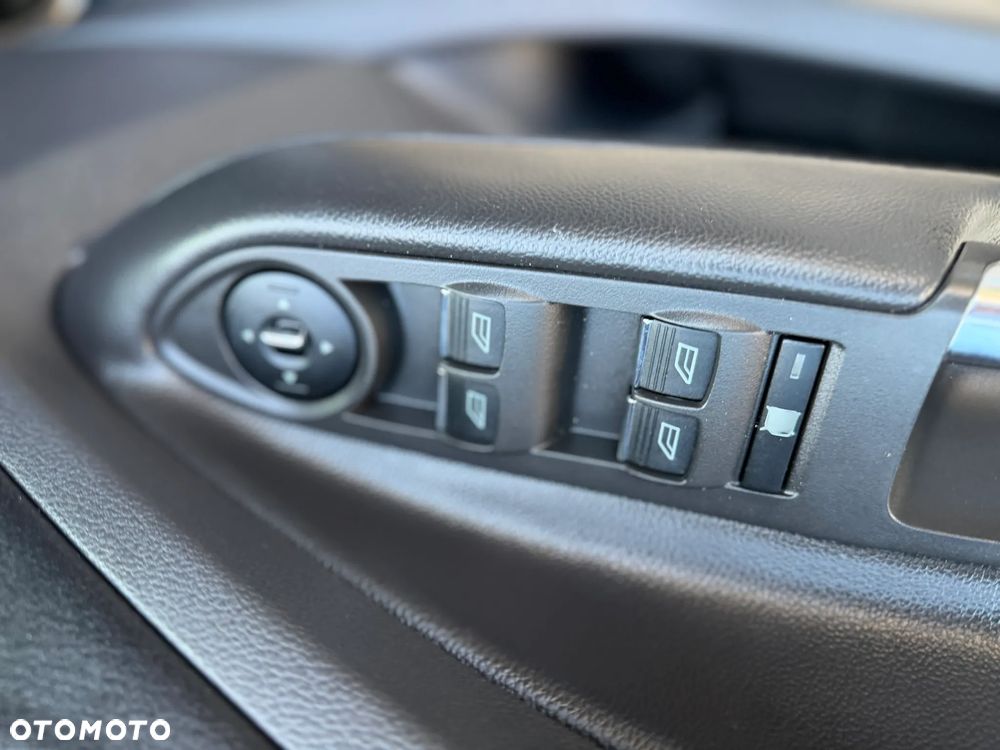 Ford Kuga 2.0 TDCi 4WD Titanium Plus - 27