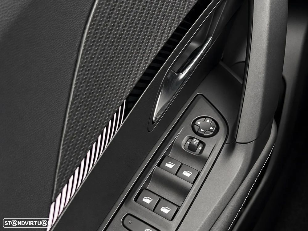 Peugeot 2008 1.2 Hybrid Allure e-DCS6 - 33