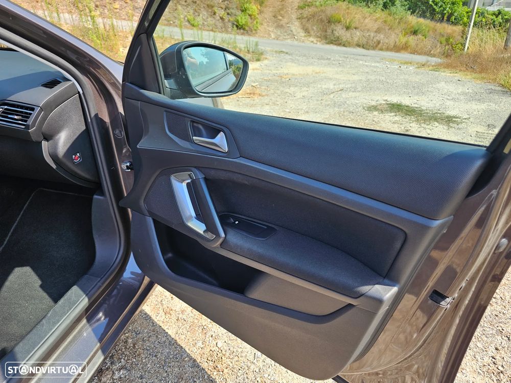 Peugeot 308 SW - 22