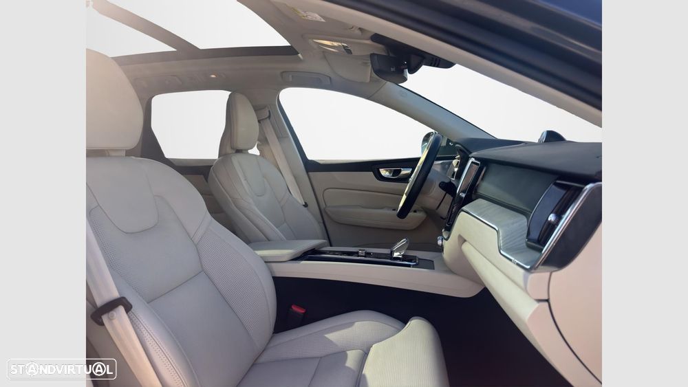 Volvo XC 60 2.0 T6 PHEV Ultra Bright AWD - 14