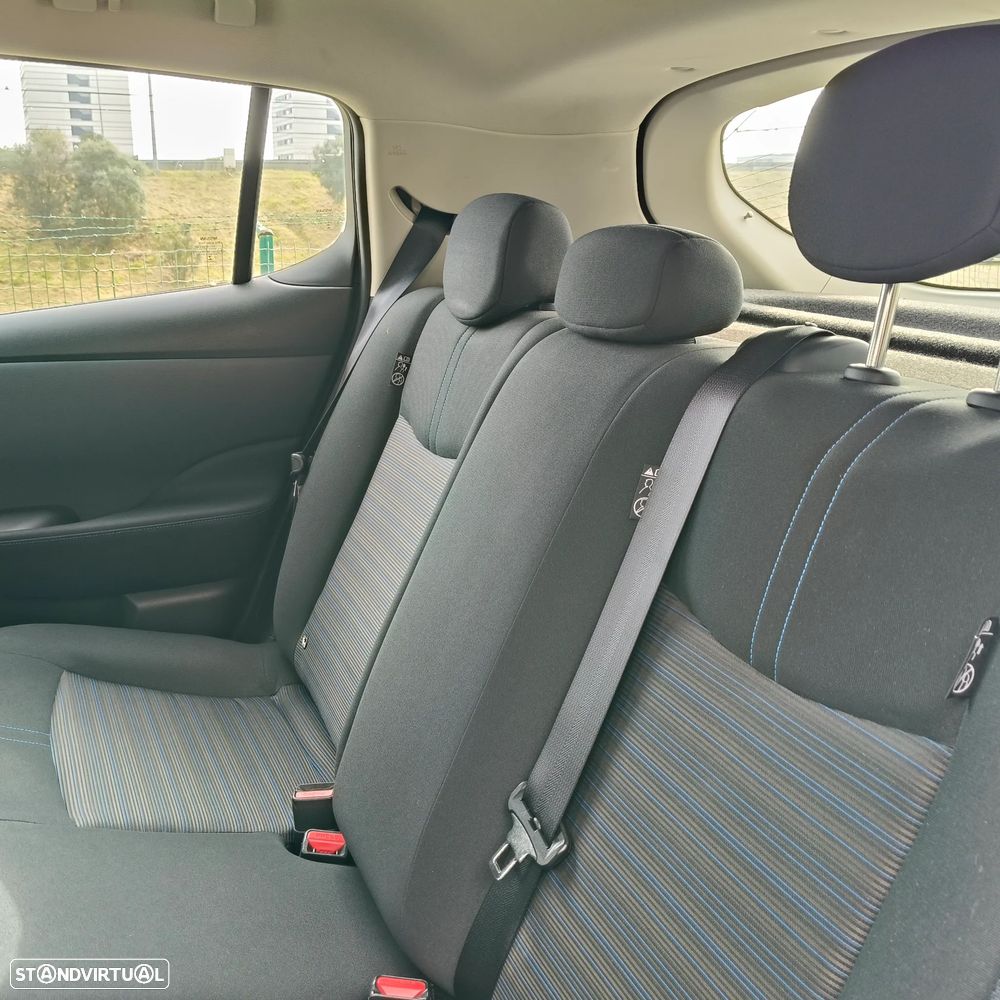 Nissan Leaf N-Connecta - 10