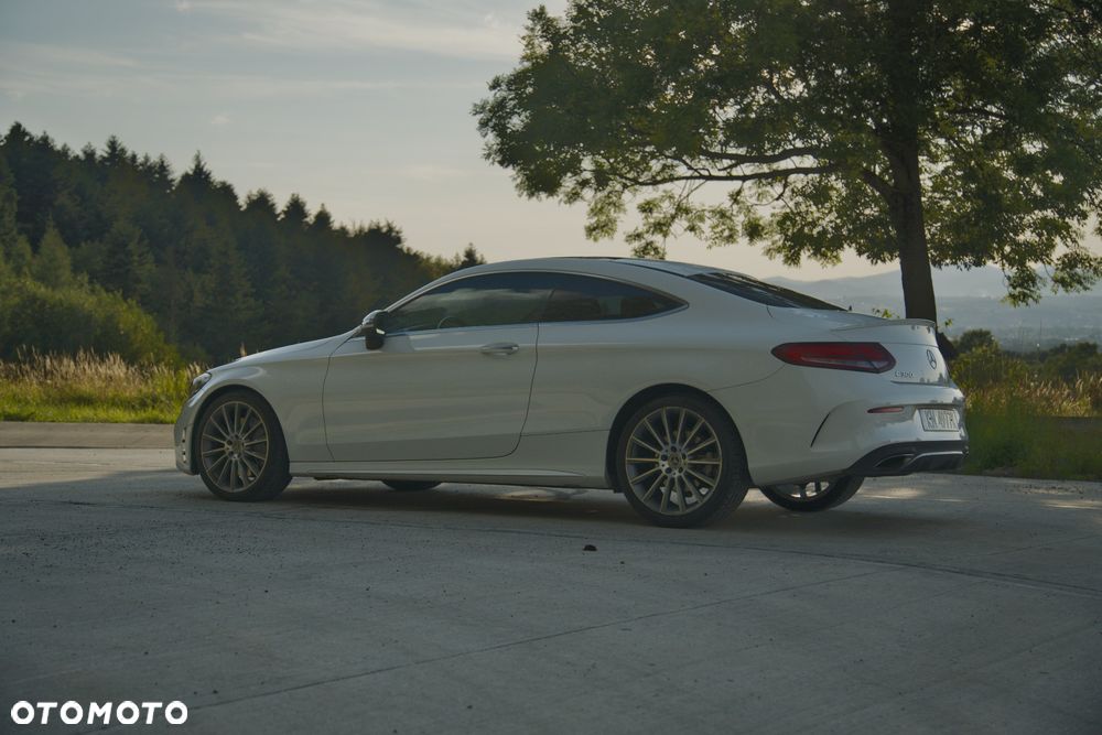 Mercedes-Benz Klasa C 300 9G-TRONIC AMG Line - 7