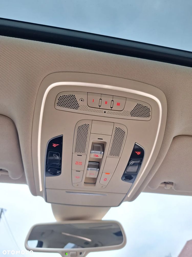 Audi A8 4.2 FSI L Quattro - 36