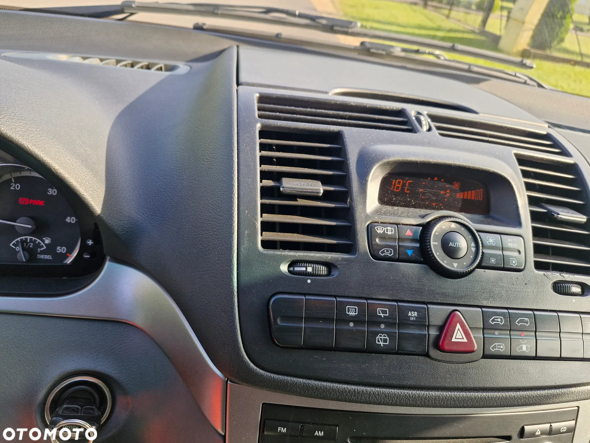 Mercedes-Benz Viano - 13