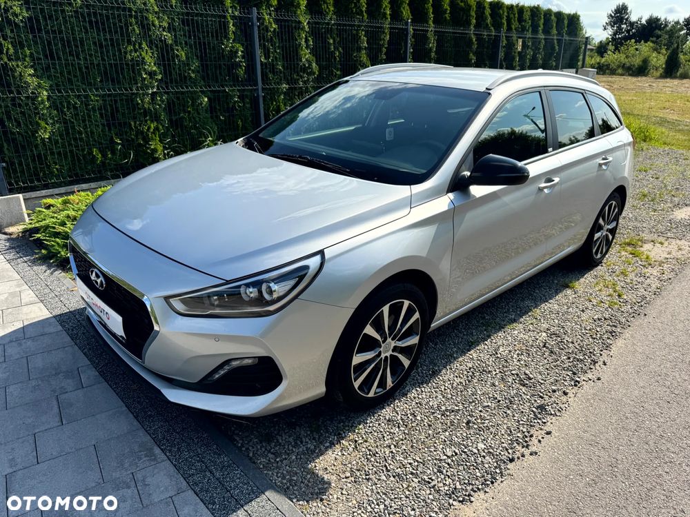 Hyundai i30 Kombi 1.6 CRDI DCT YES - 1