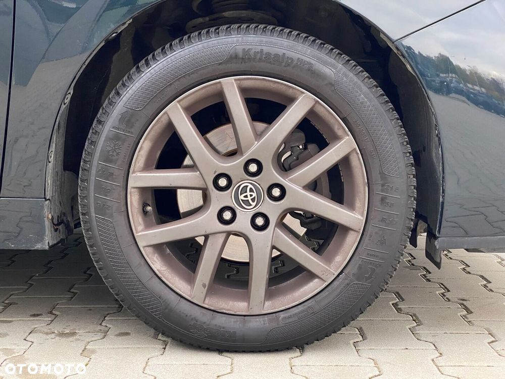 Toyota Verso 1.8 Premium 7os - 32