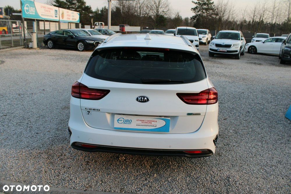 Kia Ceed - 7