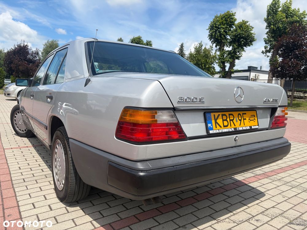 Mercedes-Benz W124 (1984-1993) - 6