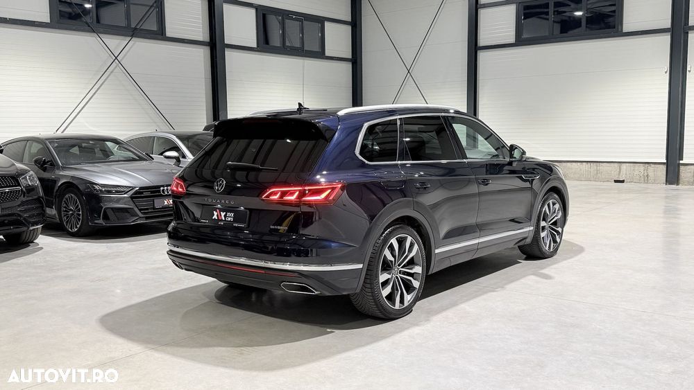 Volkswagen Touareg 3.0 V6 e-Hybrid 4Motion Aut. Elegance - 4