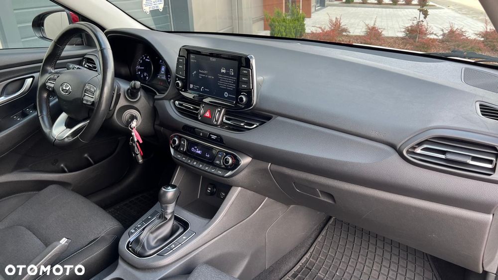 Hyundai i30 1.5 T-GDI 48V Premium DCT - 13