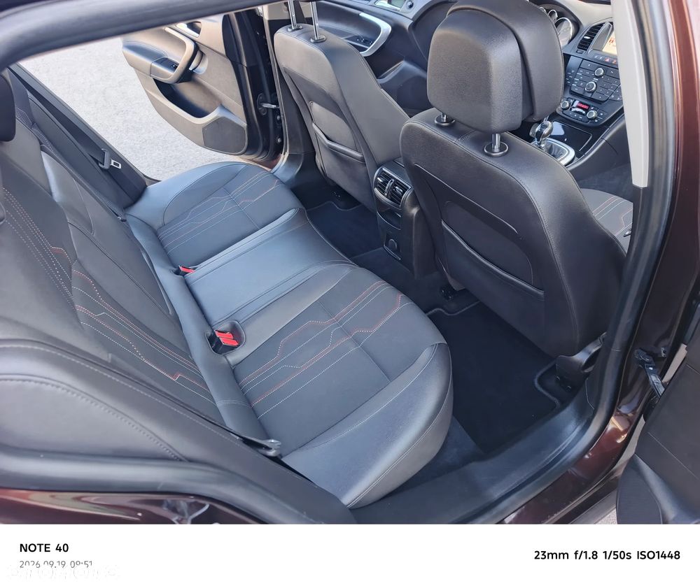 Opel Insignia 1.8 Executive - 28