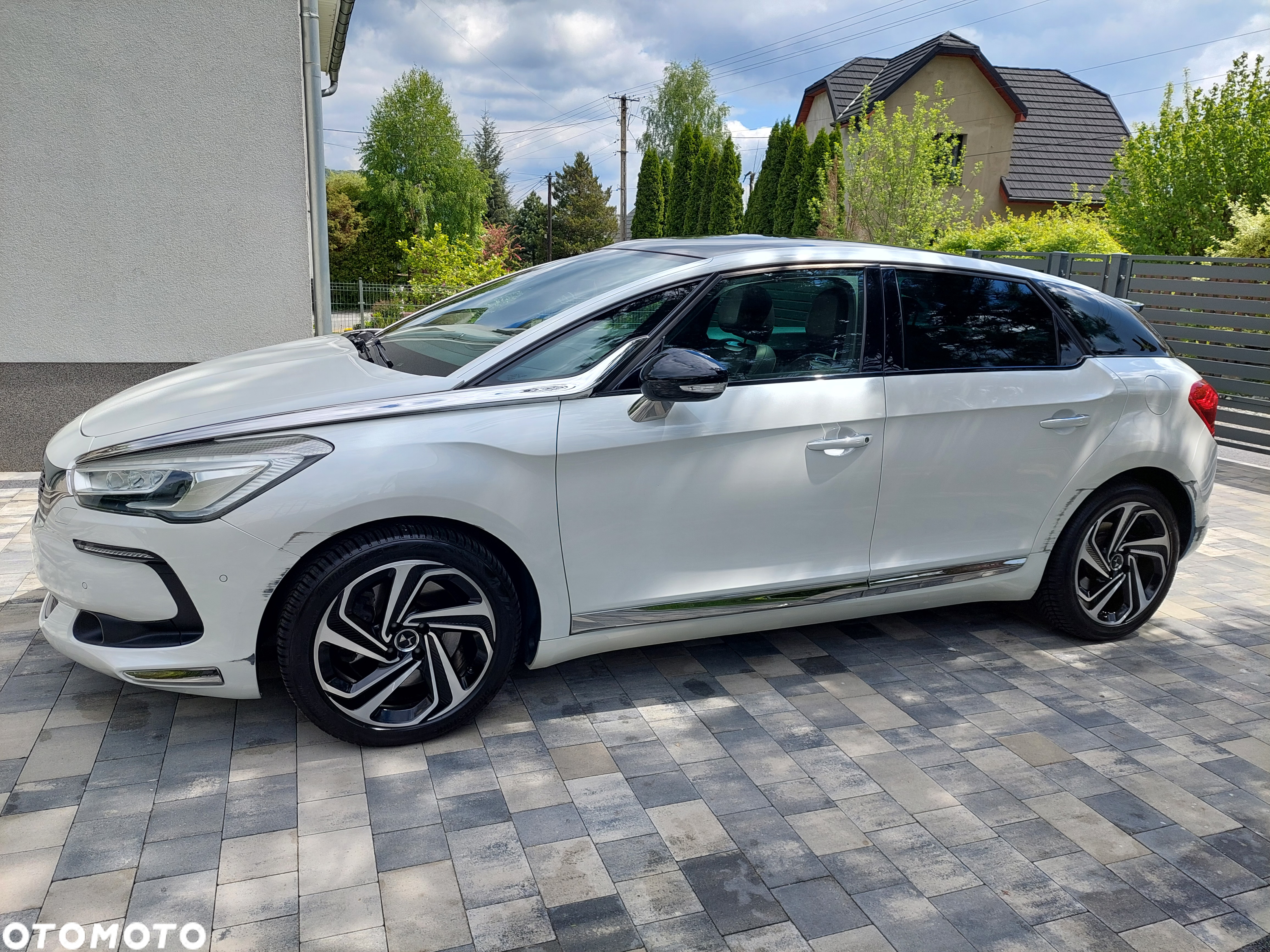 Citroën DS5 Hybrid4 EGS6 SportChic - 10