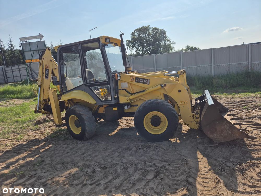 JCB 2CX 4x4 - 3