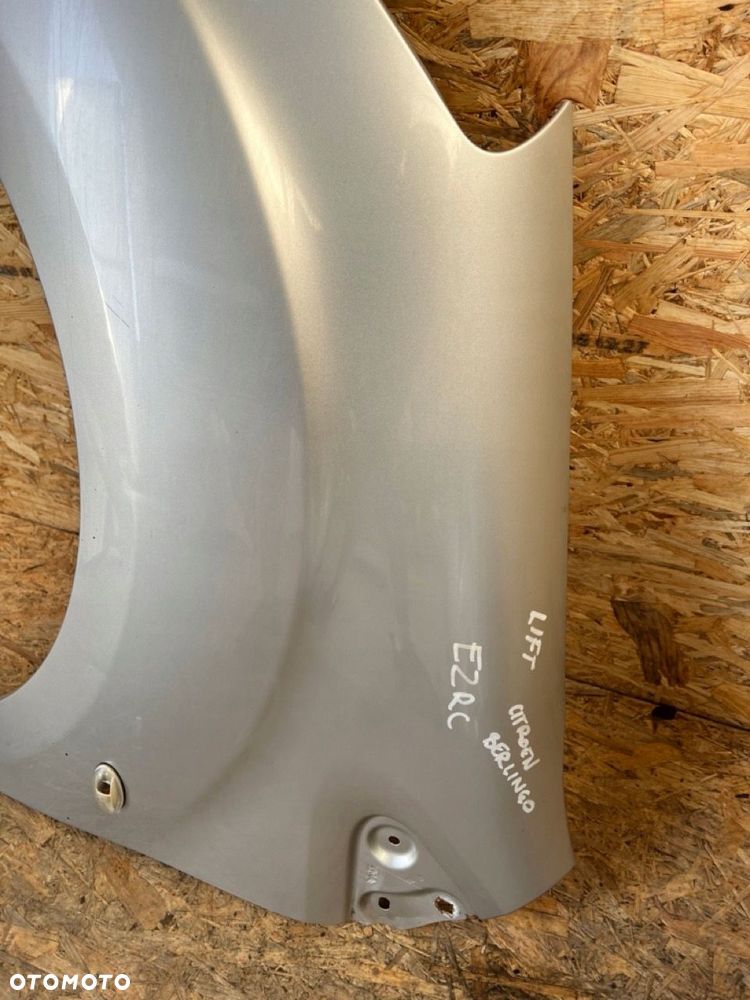 bŁotnik lewy citroen berlingo ii 2 lift kod lakieru: ezrc - 6