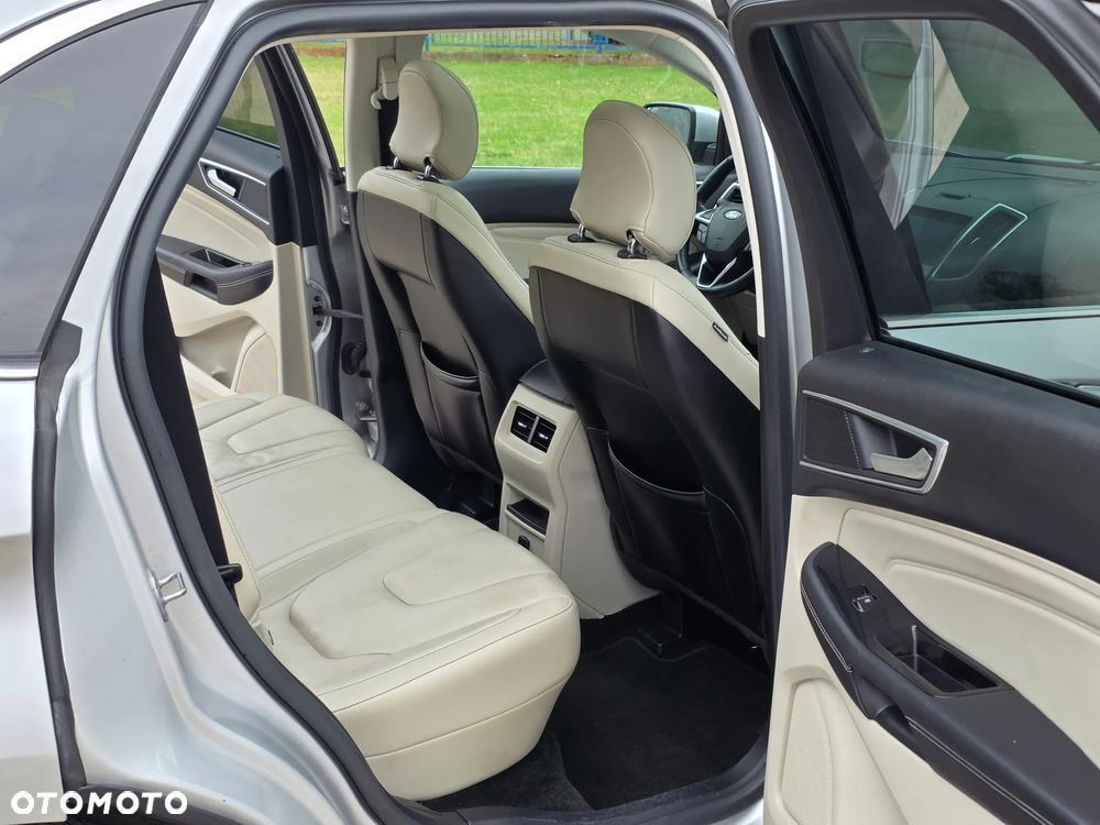 Ford Edge 3.5 SE - 23