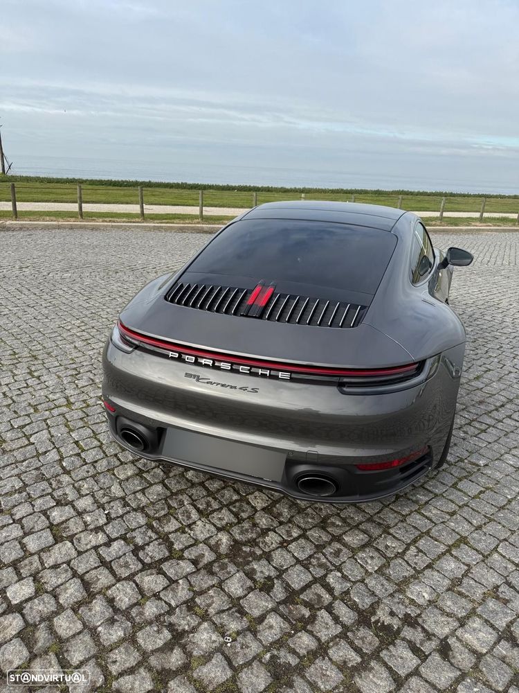 Porsche 911 Série F - 22