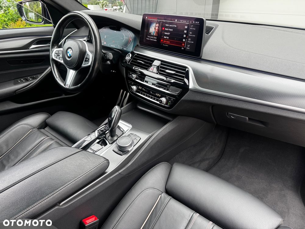 BMW Seria 5 540d xDrive mHEV M Sport sport - 15