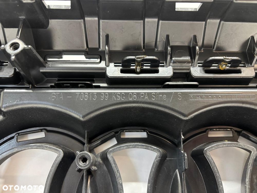 Audi Q8 SQ8 S-Line Grill Atrapa Zderzaka 4M8853651 - 12